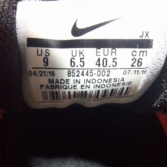 Nike Max Dynasty 2 Women's Black and Pink Athletic Shoes In A Size 9. EUC. - Picture 12 of 12